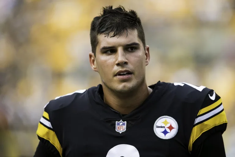 NFL REPORT: Steelers Sue Mason Rudolph for…