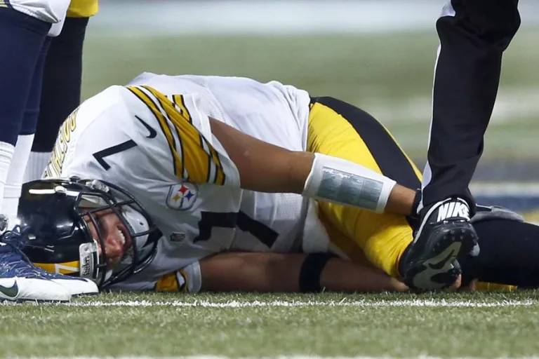 Steelers Defensive End Demarvin Leal Suffered Injury Till Death-Sad News