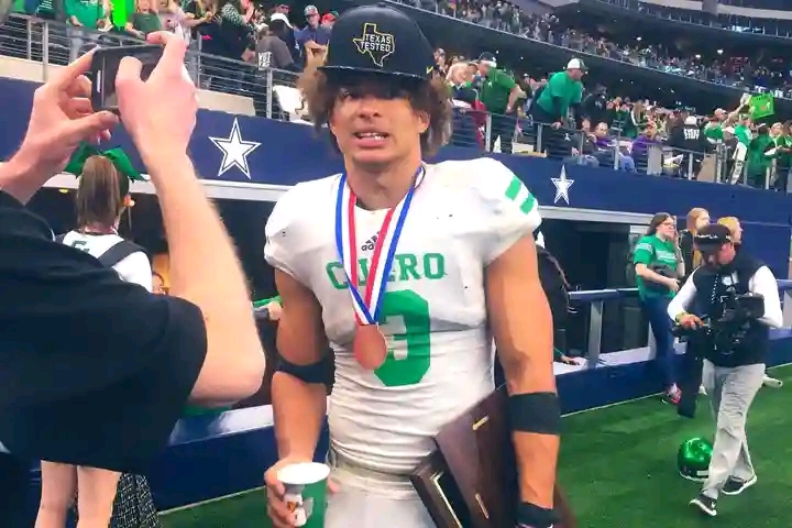 Dynamic Texas pass catcher set for return visit to Notre Dame, and the Irish need to make another strong impression…..