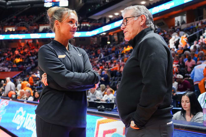 Shocking Exit: Kim Caldwell Announces Retirement from Tennessee Lady Volunteers Basketball to Focus on…….see more.