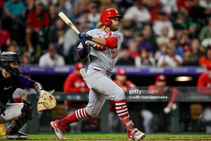 DONE DEAL :New York urged to sign Alex Bregman, swing big trade for Brendan Donovan…..