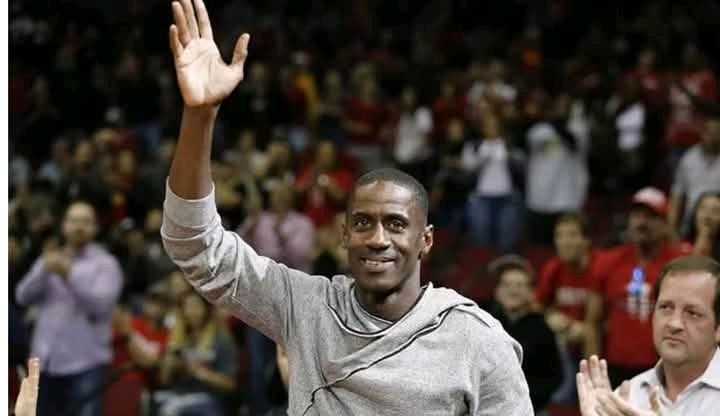 ”*°•.˜”*°• BREAKING: In a move that will forever change the landscape of Florida basketball, legendary Florida Gators alum Vernon Maxwell has made a staggering $60 million donation to the Florida Gators basketball program.…