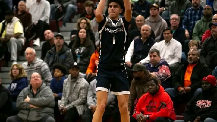 Major Development in 2025 Recruiting: Michigan State’s Five-Star Guard Darius Adams Reopens His Commitment, Creating Ripples Across the College Basketball Landscape.