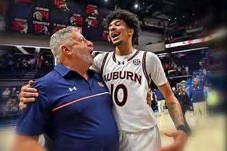 BREAKING NEWS: Excitement fills Jordan-Hare Stadium, in Auburn, Alabama as Chad Baker-Mazara, 25, the last of Auburn’s starting five announces, “I’m not going anywhere.” He is set to return for the 2025-26 season after making the bold decision. Head coach Bruce Pearl has promised to make Him a…