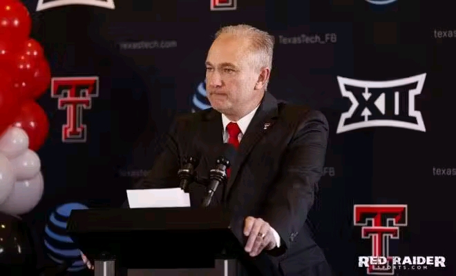 Breaking. A Donation That Shocks and Inspires. Texas teach head coach Joey McGuire donate his entire $5.3 million of contract and bonus endorsement to Charities and homeless support organisation, the kindness…