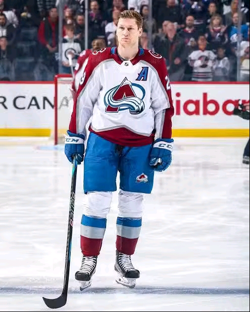 ESPN CONFIRMED: A professional ice hockey player, specifically a center and alternate captain for the Colorado Avalanche of the National Hockey League (NHL) Nathan MacKinnon, Who is currently under contract with the Avalanche until the end of the 2030-31 season Terminate his contract due to….
