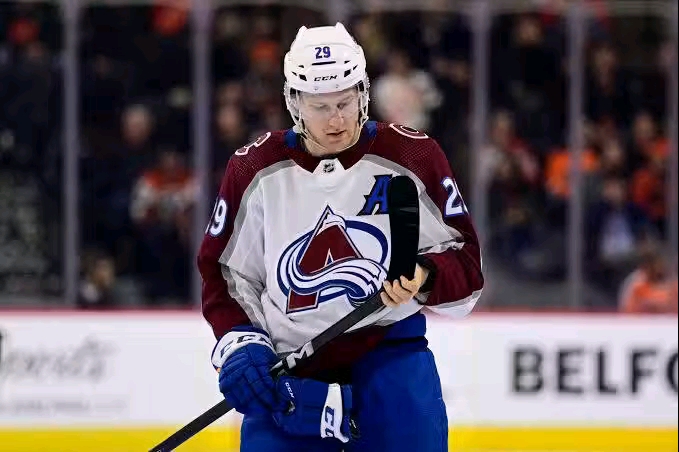 ESPN VERIFIED: Colorado Avalanche Rising Star Nathan MacKinnon Makes History by Claiming the Coveted 2025 Hart Memorial Trophy, Honoring Him As the Nation’s Top Collegiate NHL Player with a Stellar Performance, He Also Received….