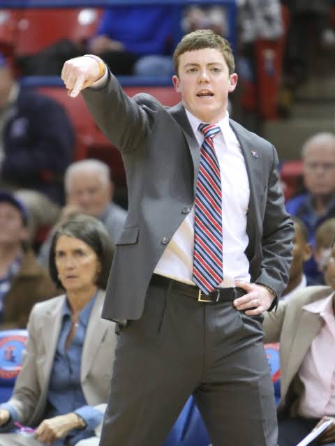 BREAKING: Netflix debuts “The Underdog,” a powerful story of redemption following Tyler Summitt — son of legendary Tennessee Volunteers women’s basketball coach Pat Summitt. The inspiring film is set for a global premiere on…………..