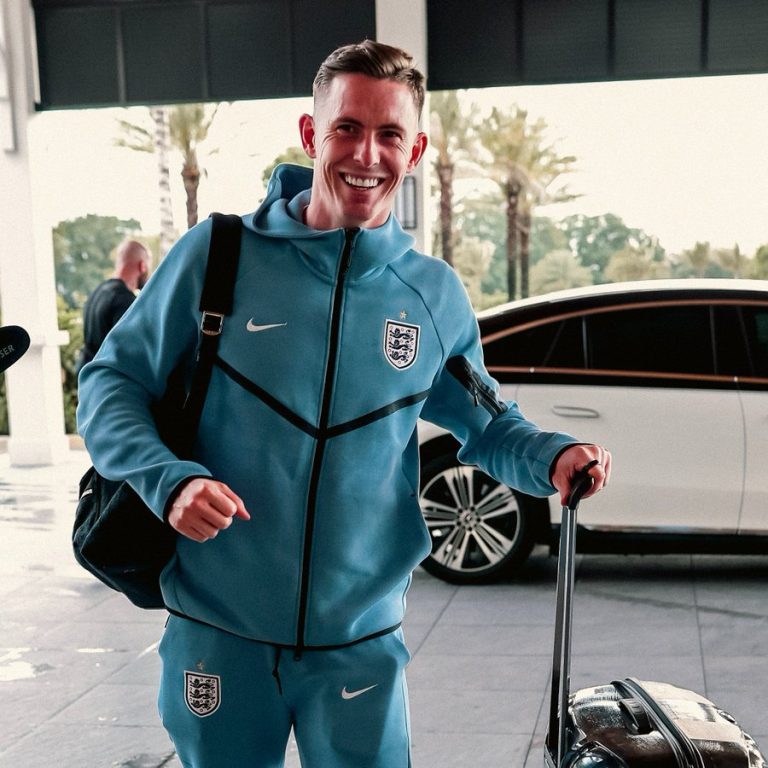 🚨 ALL SMILES AS “HENDO” ARRIVES FOR WORLD CUP DUTY – MIDFIELD STAR SPOTTED IN HIGH SPIRITS AHEAD OF GLOBAL SHOWDOWN